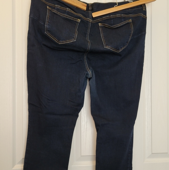 Torrid Bombshell Skinny Jeans in size 20 - EUC - Picture 3 of 11